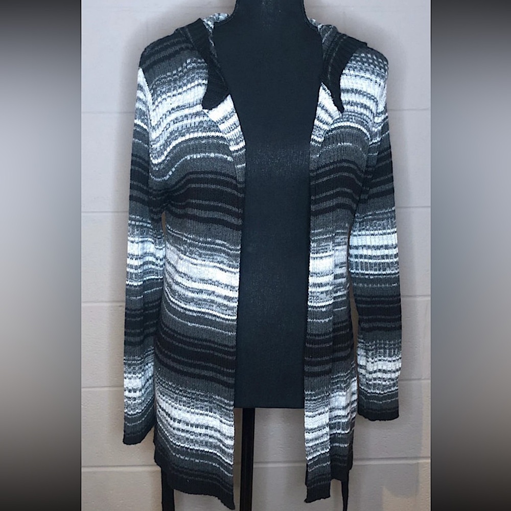 Vintage hooded sweater